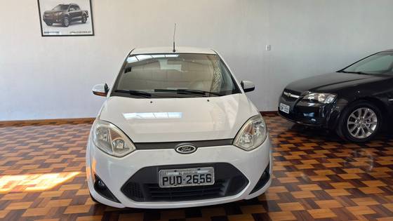 FORD FIESTA 1.0 ROCAM HATCH 8V FLEX 4P MANUAL